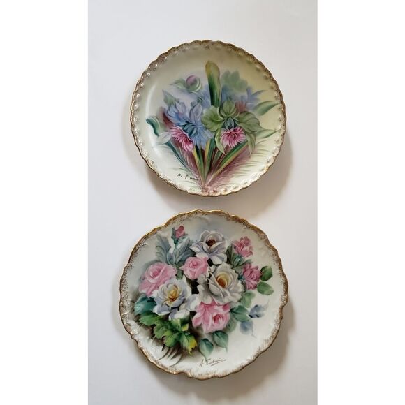 VTG Hanging Plates (2) Signed - Picture 1 of 10